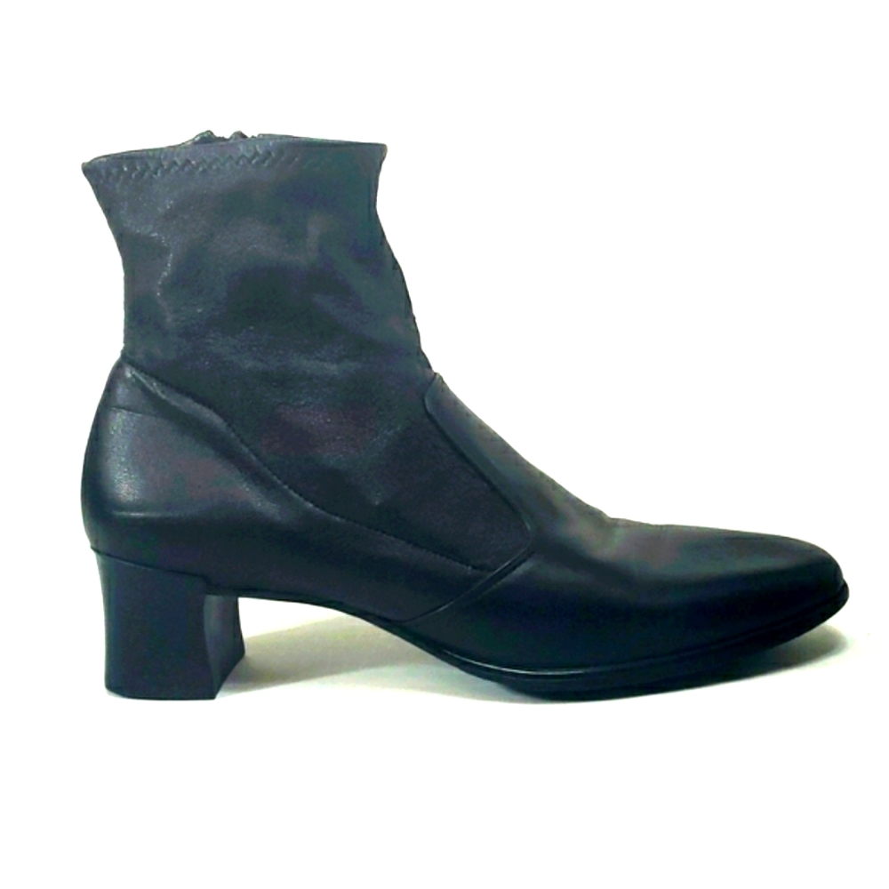 Munro American Bootie Boots 2 Inch Heel Comfort 9.5